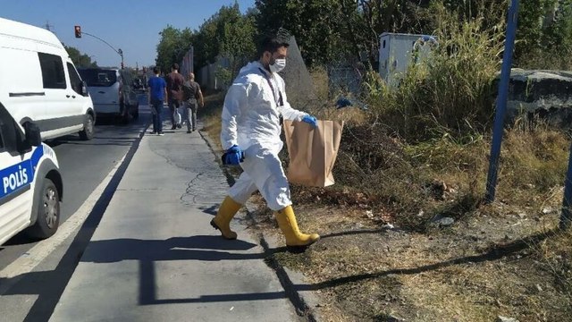 Küçükçekmece’de inşaatta çürümüş ceset bulundu