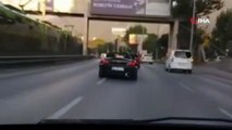 Bursa'da trafikte makas atan motosiklet sürücüsü otomobile böyle çarptı