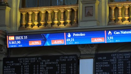 La bolsa española mantiene la tendencia negativa tras la apertura y arriesga los 8.850