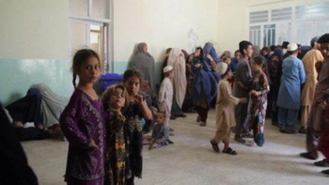 Unicef calcula que la mitad de los niños afganos sufrirá desnutrición severa este año