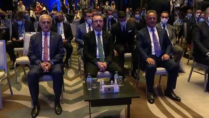 Ticaret Bakanı Muş, 34. DEİK Olağan Mali Genel Kurulu'na katıldı