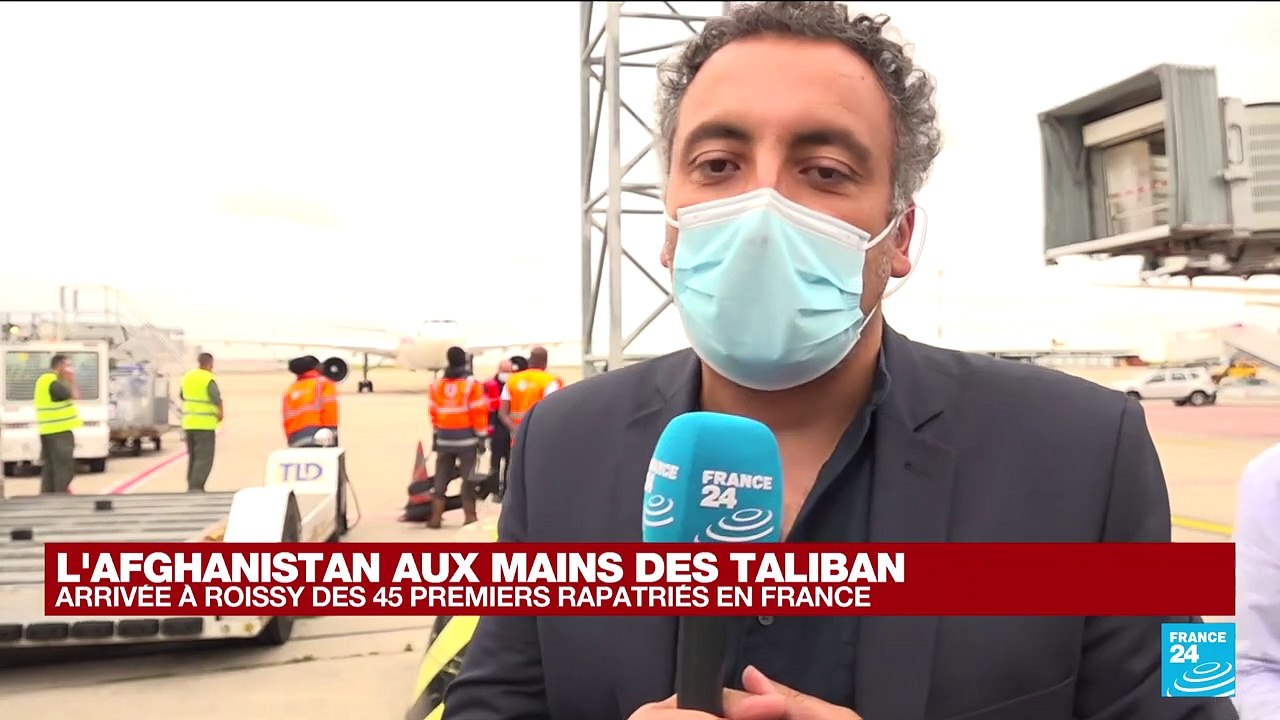 Arrivée à Roissy des 45 premiers rapatriés de Kaboul en France