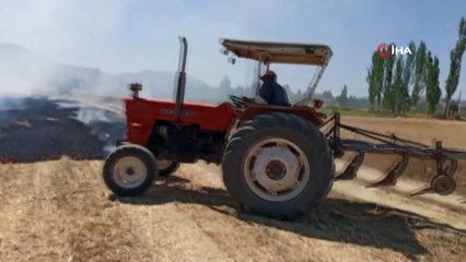 Tarlada çıkan yangına çiftçi traktörüyle müdahale etti