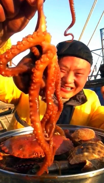 SPICY SEAFOOD | SQUID OCTOPUS SUPER NICE EATING |  أصوات الأخطبوط ال | #shorts #84