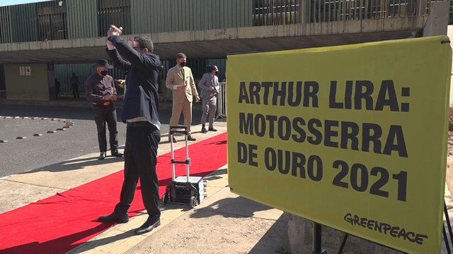 Greenpeace protesta contra el desmantelamiento ambiental en Brasil