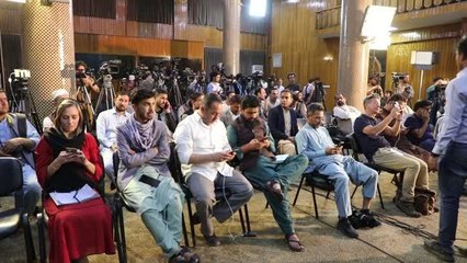 Taliban Sözcüsü Kabil'de basına konuştu