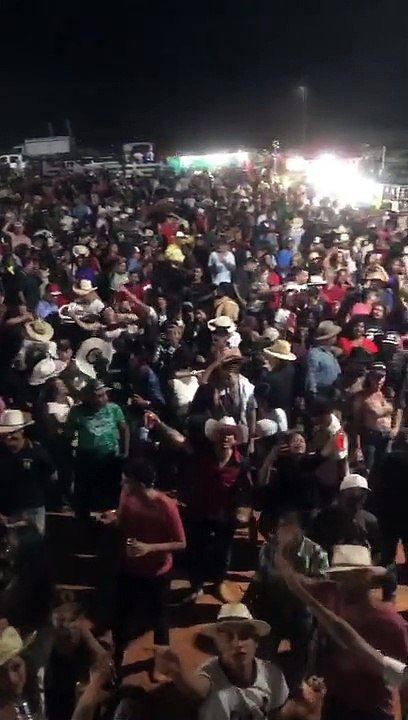 Cavalgada em Marilac, no interior de Minas, promove aglomeração