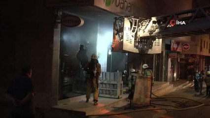 Son dakika 3. sayfa: Kartal'da bir halı dükkânında korkutan yangın