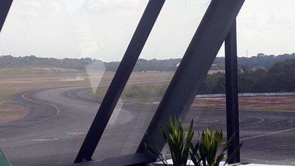 Boeing 747-400ERF N476MC pousa em Manaus vindo de Miami 