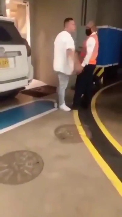 Felipe Castaño "Gente de bien"  agrede y ameneza de muertes a Vigilantes del Hotel H2 En Cartagena
