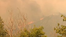 El incendio forestal de Navalacruz sigue descontrolado
