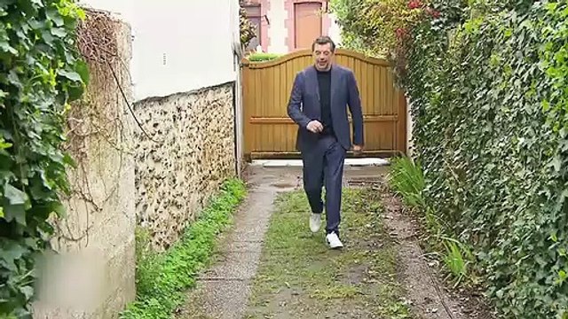 Stéphane Plaza et sa nouvelle recrue Carole Carat dans un nouveau numéro de Maison à vendre sur M6.