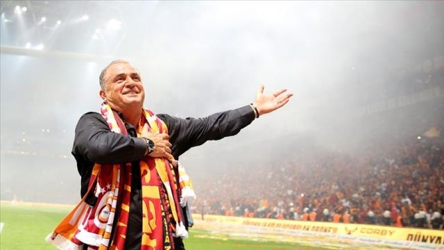 Fatih Terim toplantısı canlı izle! Fatih Terim basın toplantısı izleme linki!