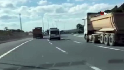 130 kilometre hızla giden hafriyat kamyonu yürekleri ağza getirdi