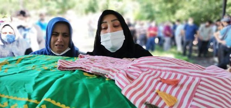 Son dakika haberleri | Asansör boşluğunda baygın bulunup, hastanede ölen Zümra toprağa verildi