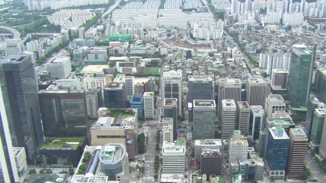 대기업 상반기 영업이익 100조 원 돌파...하반기 '기대반 우려반' / YTN