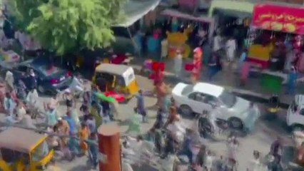 Afganistan'da Taliban'a "bayrak" protestosu: 2 ölü, 12 yaralı