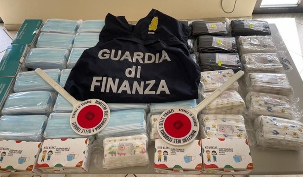 Oltre 1 milione di articoli non sicuri sequestrati nel Napoletano (18.08.21)