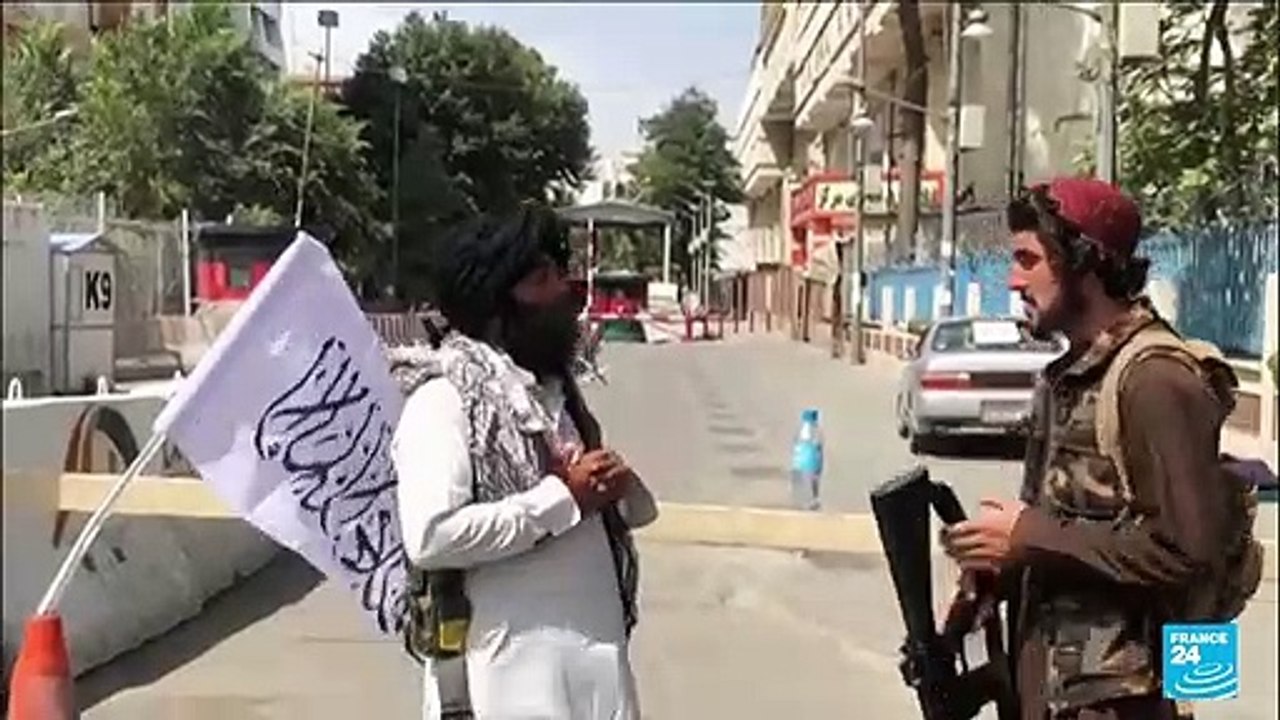 Afghanistan : les Occidentaux évacuent leurs ressortissants mais aussi des centaines d'Afghans