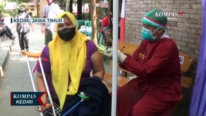 Download Video: Penyandang Disabilitas Di Kota Kediri Antusias Jalani Vaksinasi Tahap Pertama