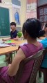 Mẹ 50 tuổi lần đầu được con mở lớp dạy chữ