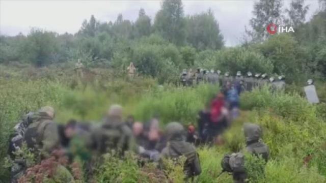 Litvanya: Belarus güvenlik güçleri, göçmenleri Litvanya tarafına ittirdi Litvanya-Belarus arasındaki göçmen krizi büyüyor
