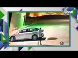 شاهد: رجل في السعودية يستولي على سيارة بداخلها امراة .. ماذا حل بها؟