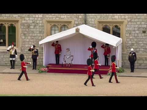 بعد رحيل زوجها .. الملكة اليزابيث تحتفل بعيد ميلادها للمرة الثانية وتستغني عن اللباس الاسود !.