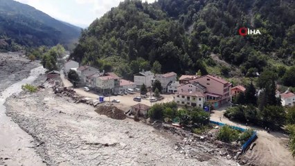 Selde evi yıkıldı, 3 yıl daha kredisini ödeyecek