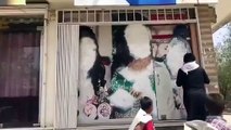 Kabil'de güzellik salonlarında bulunan kadın fotoğrafları boyayla kapatılıyor