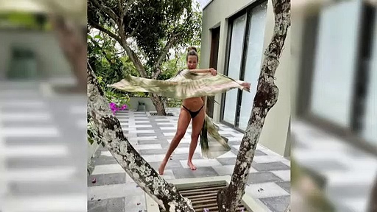 Estefanía Borge lució sus curvas en bikini y cautivó bailando champeta