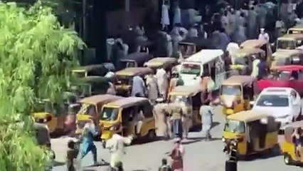 Manifestação contra talibãs em Jalalabad