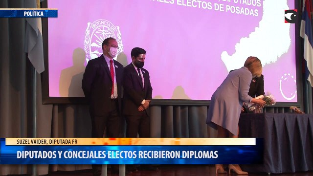 Diputados y concejales electos recibieron diplomas