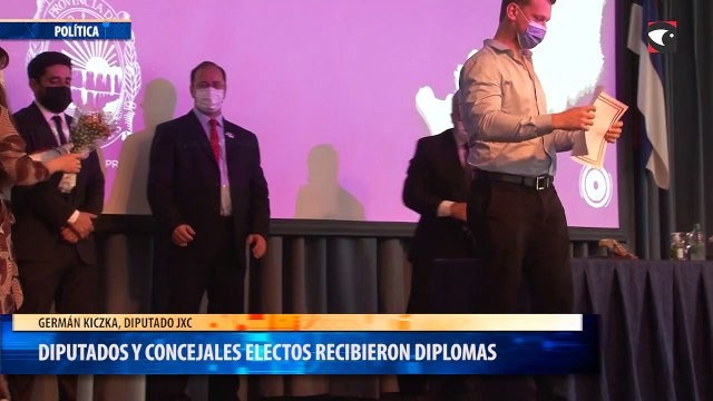 Diputados y concejales electos recibieron diplomas