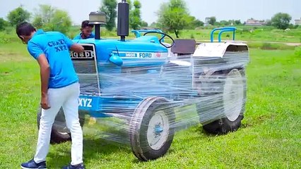Wrapping a Tractor Completely क्या ट्रेक्टर इस प्लास्टिक से बाहर निकल पायेगा || Crazy XYZ ||__360P