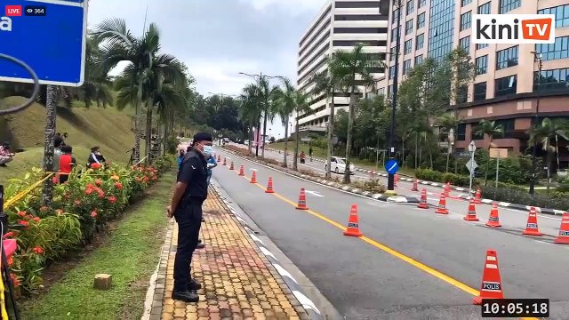 LIVE: 114 ahli Parlimen dipanggil menghadap Yang di-Pertuan Agong