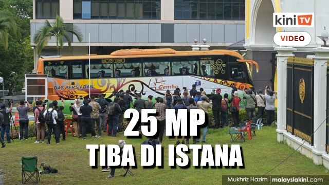 10:40am: Muhyiddin, Azmin, Najib antara yang tiba menghadap Agong