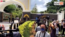 LIVE: Ahli Parlimen Umno dan Bersatu selesai menghadap Agong