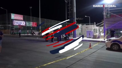 'Kız gibi oynamayın' diyerek tartıştıkları polis memurunu vurdular