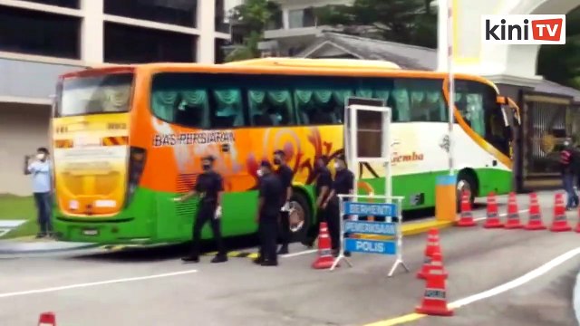 Wee Ka Siong, Azmin, MP PAS tiba di Istana Negara