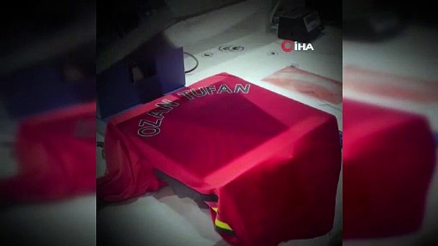 Watford Ozan Tufan'ın transferini sosyal medya hesabından paylaştığı bir videoyla açıkladı