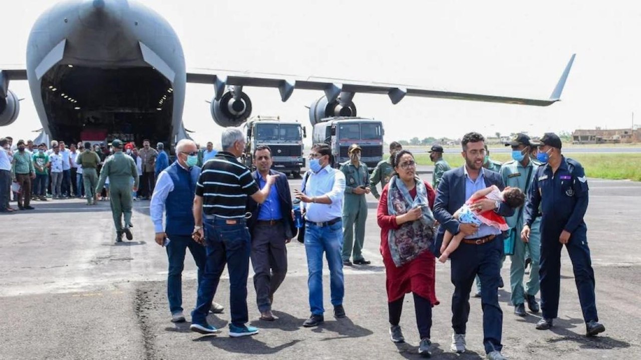 How stranded Indians were evacuated from Kabul?