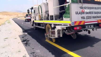 Van Büyükşehir Çaldıran kayak merkezinin yolunu asfaltladı