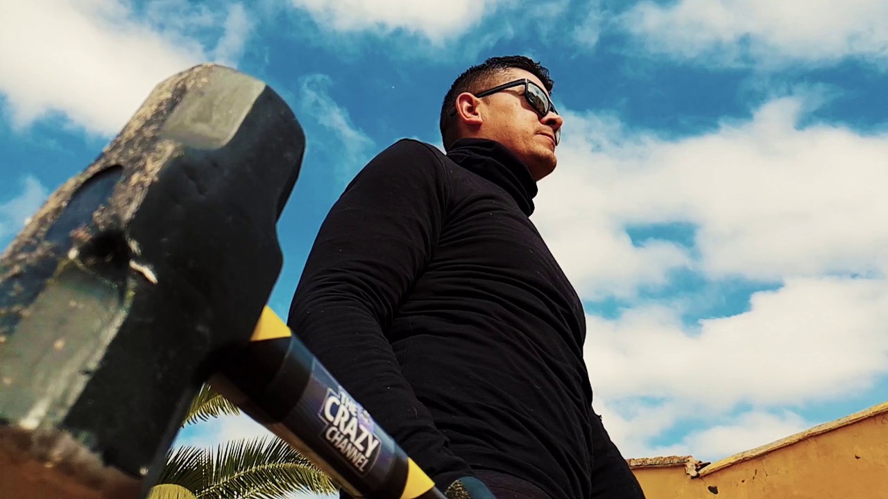 The Judge. Smashing food in ultra slow motion. 1000fps. Slowmotion.