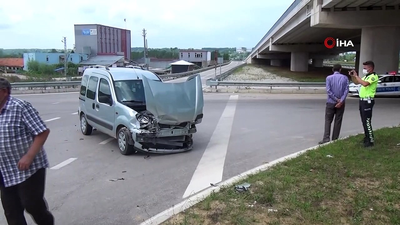 Ayancık yolunda kaza: 2 yaralı