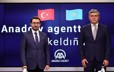 Download Video: Kazakistan'ın Ankara Büyükelçisi Saparbekuli AA'yı ziyaret etti