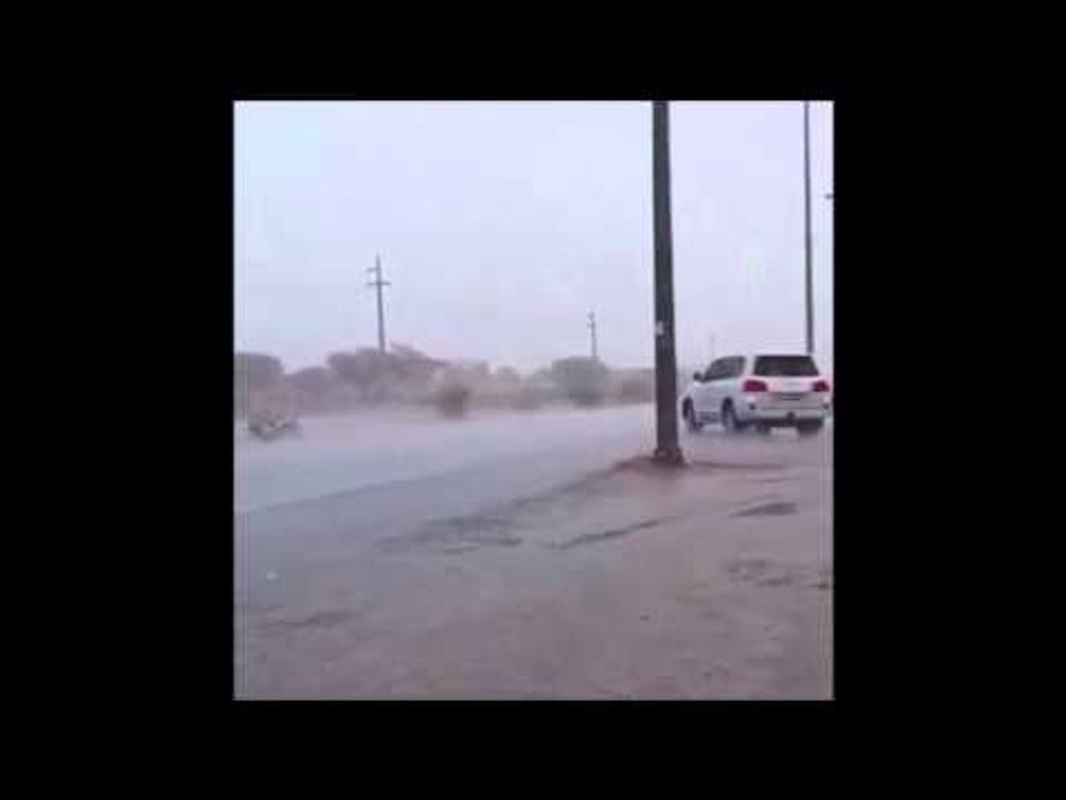 أمطار غزيرة على منطقة سهيلة بالشارقة