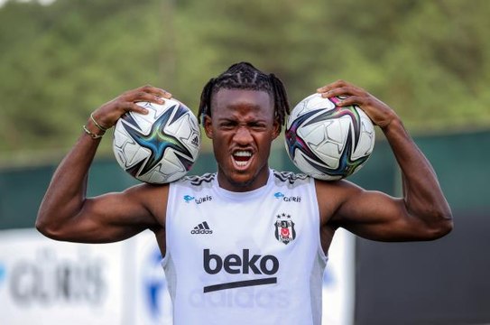 Michy Batshuayi: İlk hedefim gol atarak takıma katkı vermek