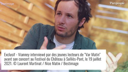 Vianney fier de son petit frère Edouard, il lui fait un sacré coup de pub !