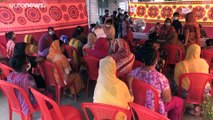 شاهد: المئات من عاملات الجنس يتلقين اللقاح في أكبر بيت دعارة في بنغلادش